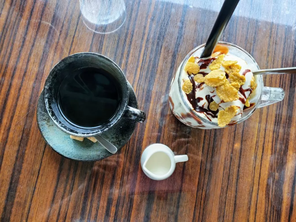 コーヒー　バナナシェイク