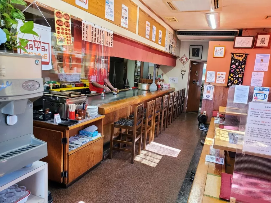 尾道　たかす亭　お好み焼き　広島焼き　料理　内装　ケンミンショー　食事　料理　