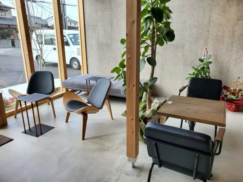 「roastery cafe 縮図」　店内　メニュー　様子　コーヒー　内装　外観