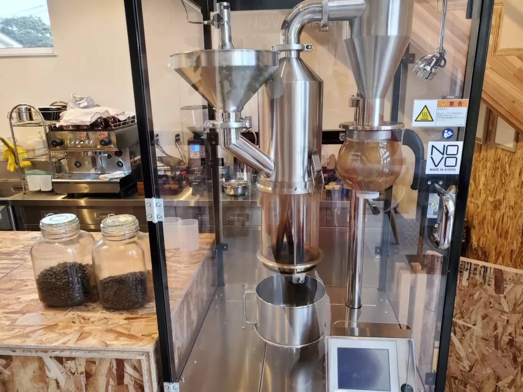 「roastery cafe 縮図」　店内　メニュー　様子　コーヒー　内装　外観