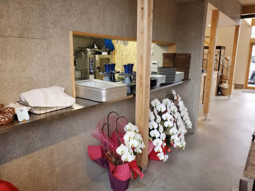 「roastery cafe 縮図」　店内　メニュー　様子　コーヒー　内装　外観