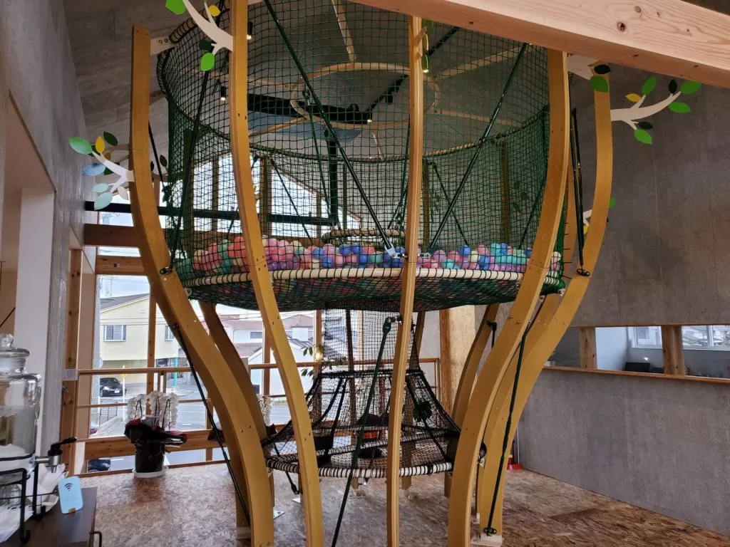 「roastery cafe 縮図」　店内　メニュー　様子　コーヒー　内装　外観