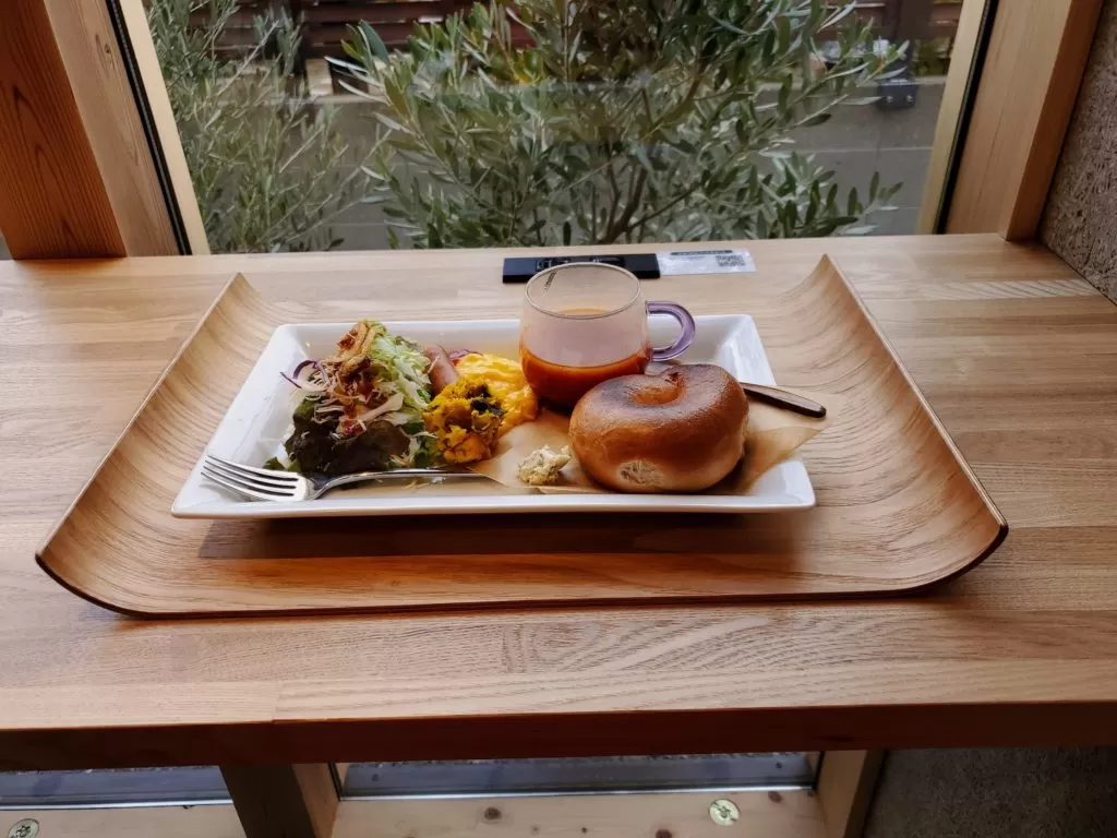 「roastery cafe 縮図」　店内　メニュー　様子　コーヒー　内装　外観