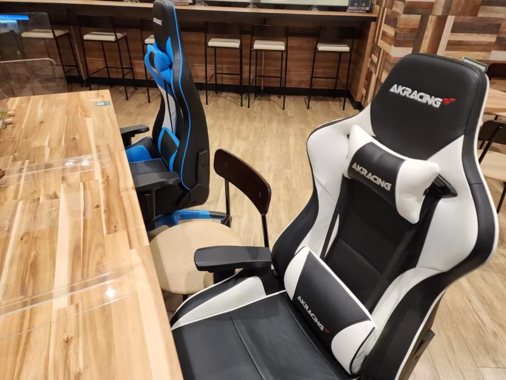 関西国際空港　ラウンジ