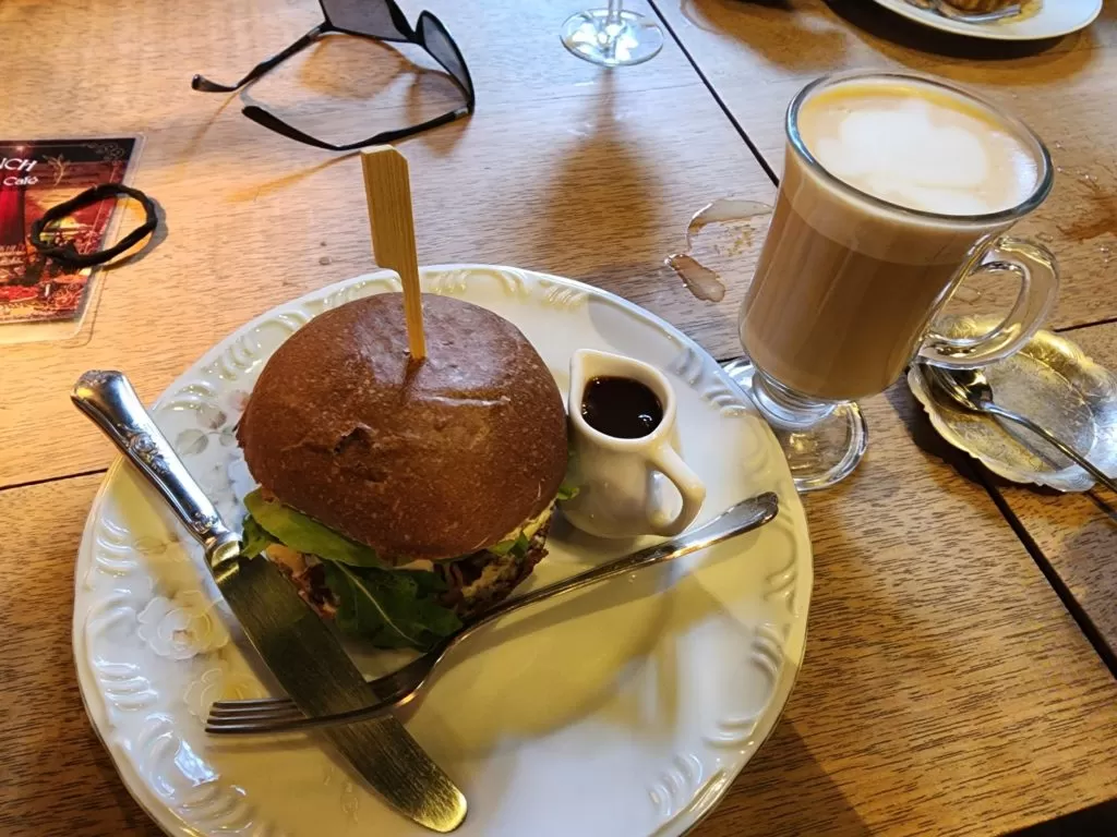 ポルトアレグレ　ブラジル　景色　記念撮影　キャフェ