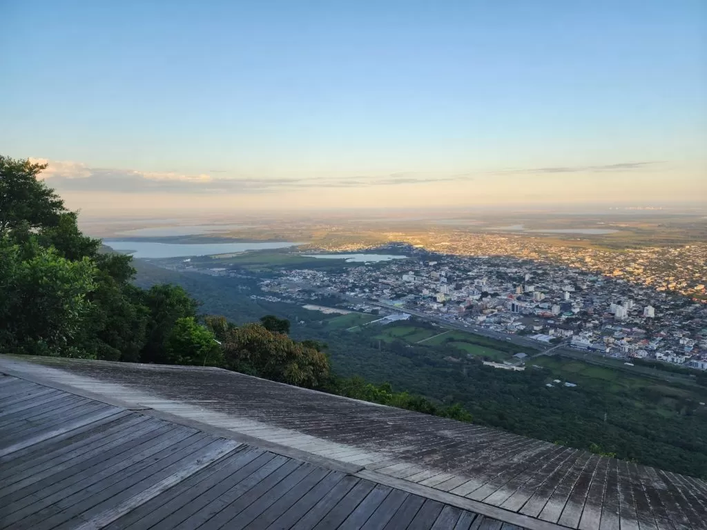 ポルトアレグレ　ブラジル　景色　記念撮影