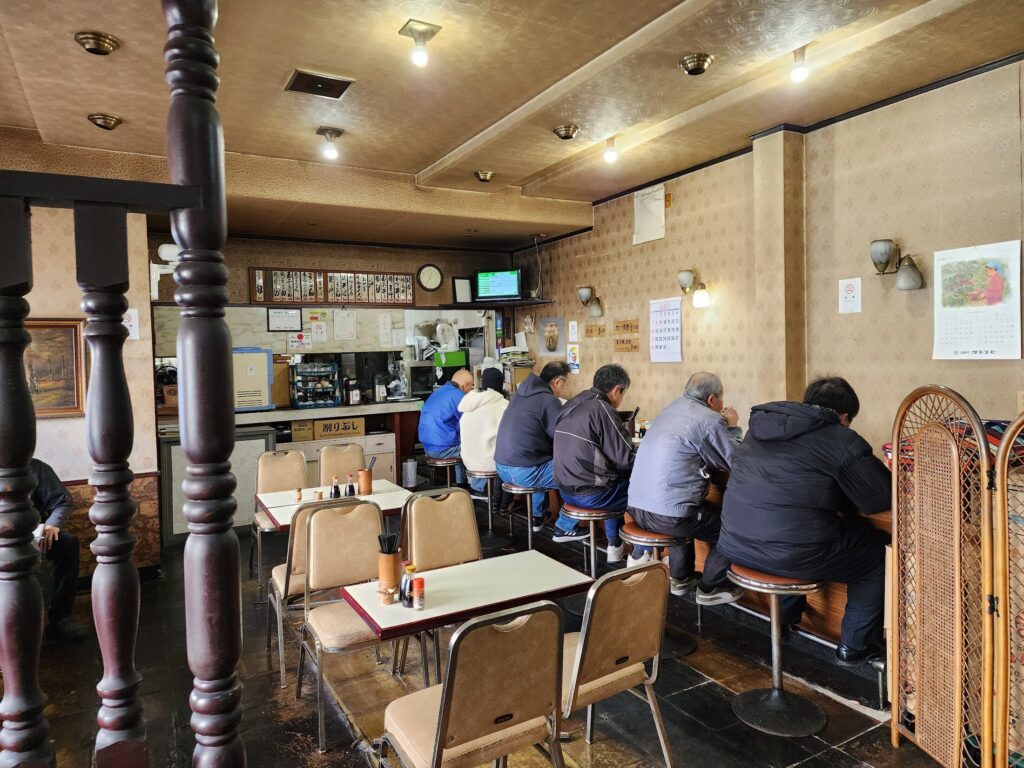 「美福食堂」外観　内装　料理　店内雰囲気