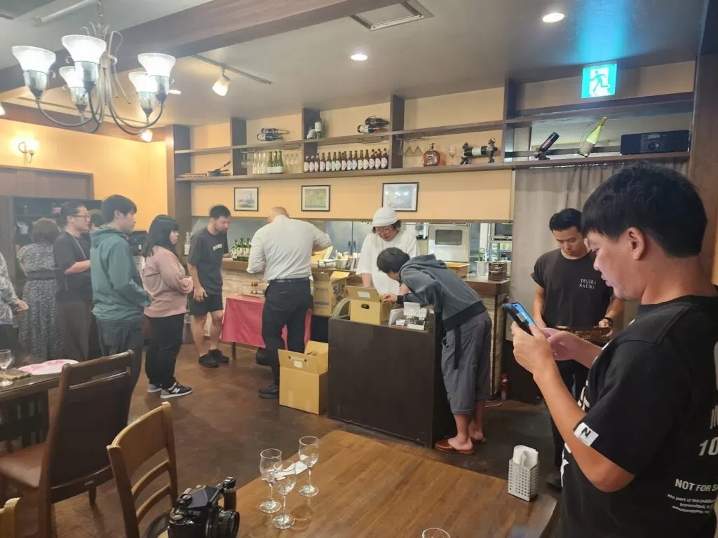 減価率の高いワインを選んでいるひろゆき氏