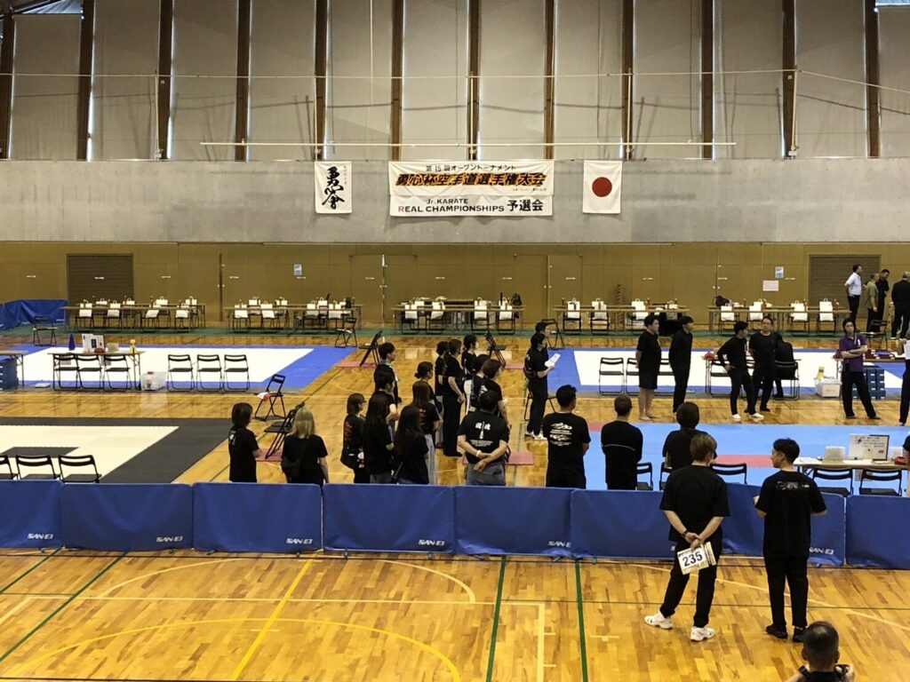 日時:令和7年9月7日(日)会場:広島県府中市体育館(TTCアリーナ)主催:実践空手道 勇心会館 勇心杯実行委員会