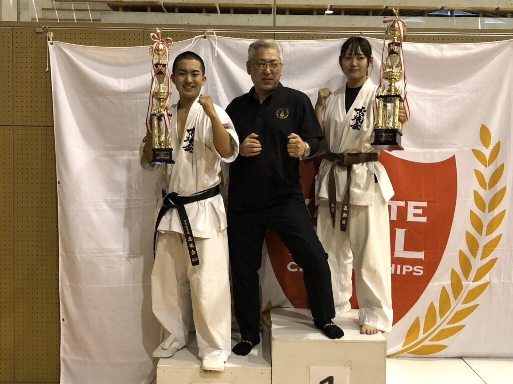 選抜クラス高校男子60kg以上 準優勝 箱田龍海選手選抜クラス高校女子60kg以上 優勝 赤坂空選手